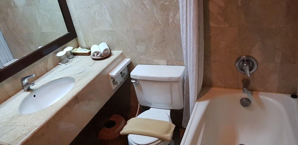 Hotel Puri Bambu Jimbaran Exterior foto
