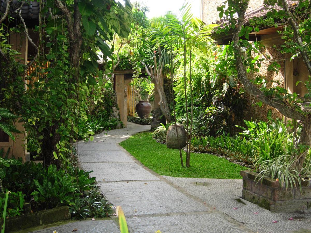 Hotel Puri Bambu Jimbaran Exterior foto