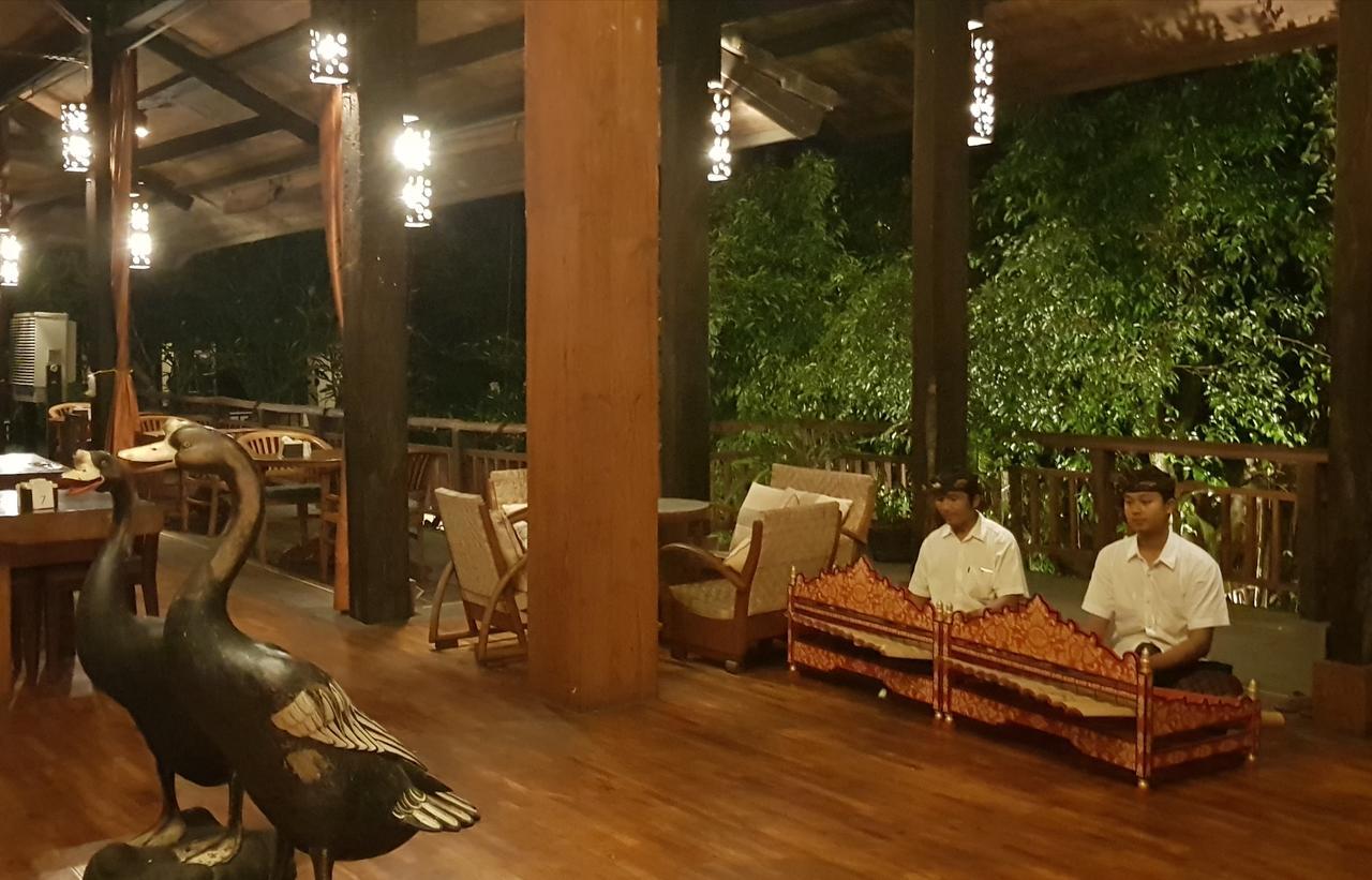 Hotel Puri Bambu Jimbaran Exterior foto